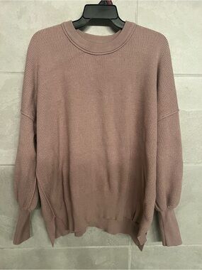 Relaxed Crewneck Sweater in Dusty Rose